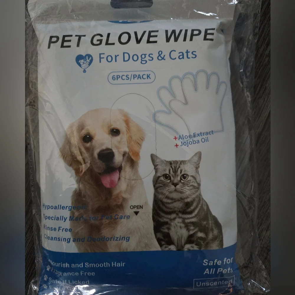 New Pet Glove Wipe for Dogs & Cats 2 Packs Of 6 Hypoallergenic W/ Aloe Extract